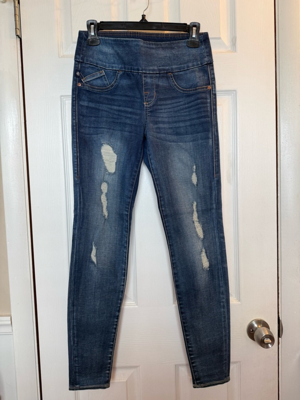 Rock & Republic Dark Blue Distressed Jeggings